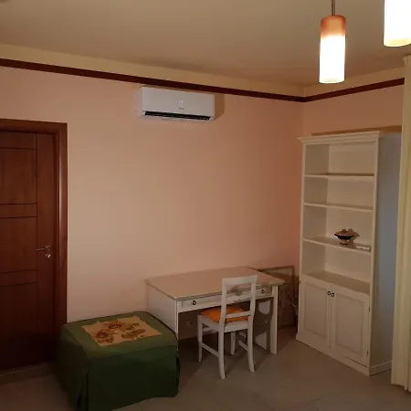 아파트 Stylish Terina - Le Lincelle, Lamezia - Bright, Spacious, Elegant And With Terrace