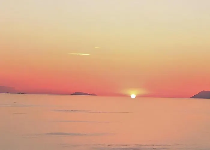 Stylish Terina - Le Lincelle, Lamezia - Bright, Spacious, Elegant And With Terrace SantʼEufemia Lamezia