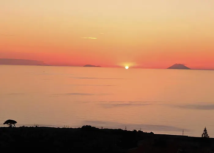 Stylish Terina - Le Lincelle, Lamezia - Bright, Spacious, Elegant And With Terrace * SantʼEufemia Lamezia