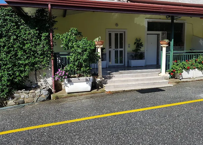 Stylish Terina - Le Lincelle, Lamezia - Bright, Spacious, Elegant And With Terrace * SantʼEufemia Lamezia