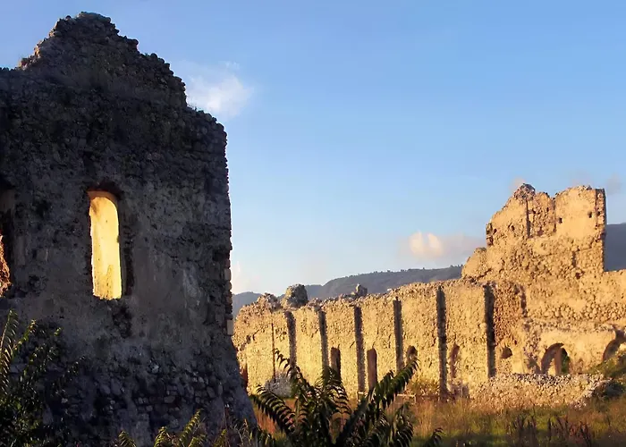 Stylish Terina - Le Lincelle, Lamezia - Bright, Spacious, Elegant And With Terrace Apartamento *