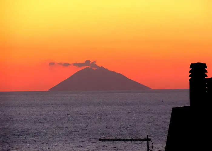 Stylish Terina - Le Lincelle, Lamezia - Bright, Spacious, Elegant And With Terrace דירה